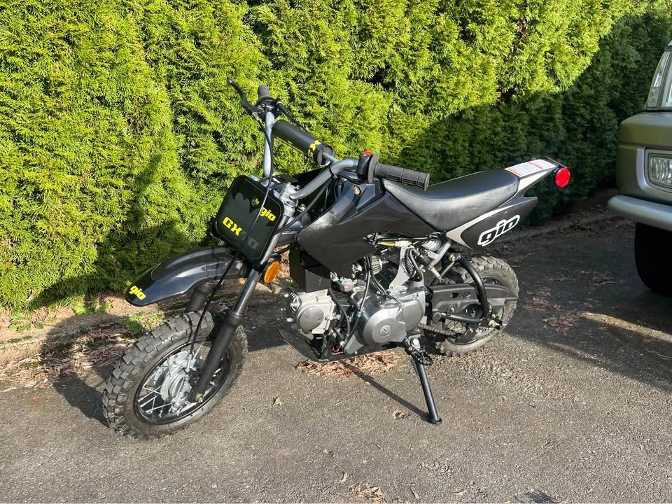 Brand New Gio 70cc Dirt Bike – Electric Start – Mint Condition - photo 3
