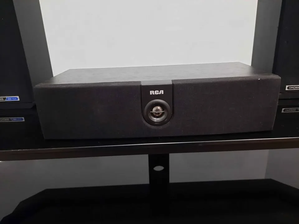 Speakers for Home Theater. Front or rear plus center image indicator(4)