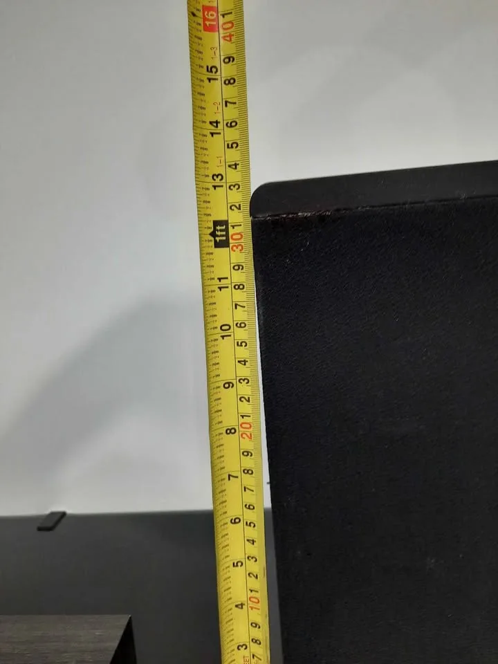 Speakers for Home Theater. Front or rear plus center image indicator(5)