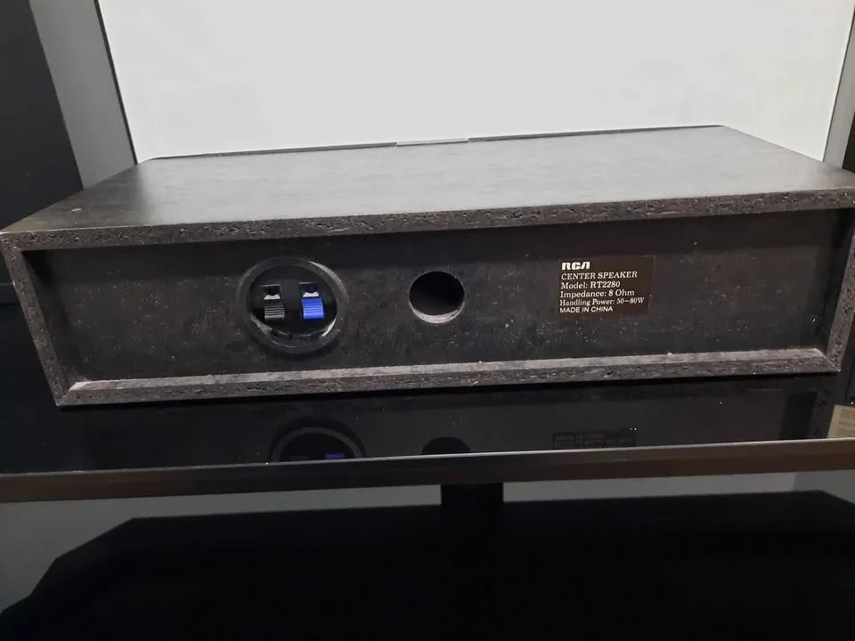 Speakers for Home Theater. Front or rear plus center image indicator(7)