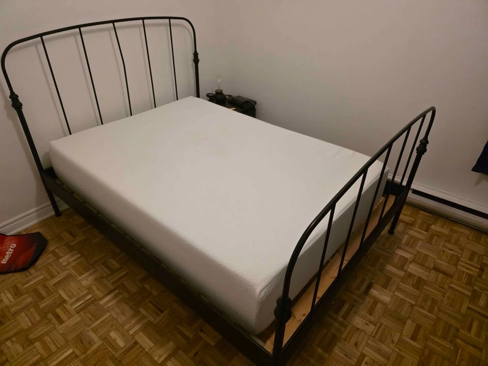 Queen Metal Bed Frame with Slats - photo 3
