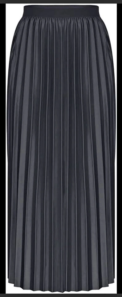 Pleated skirt