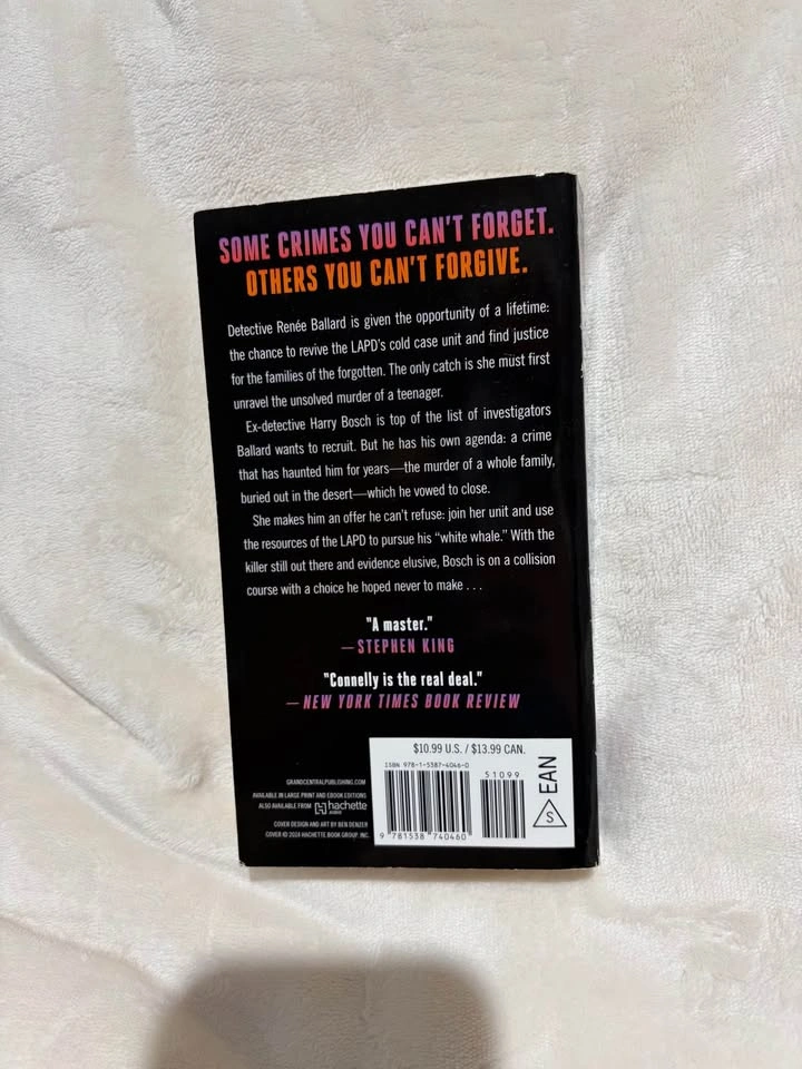 Desert Star by Michael Connelly (book) - photo 2