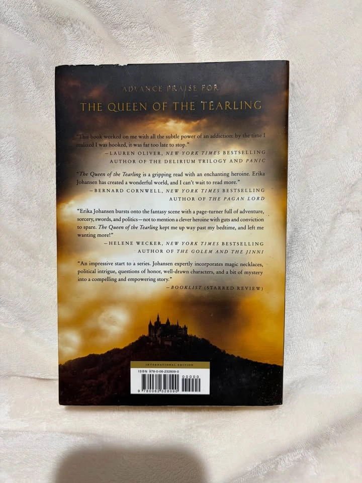 The Queen of the Tearling book - photo 2