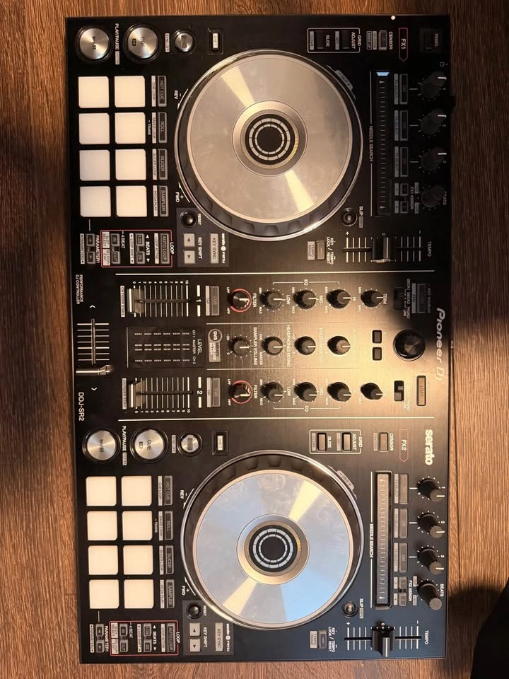 Pioneer DJ DDJ SR2 - photo 2