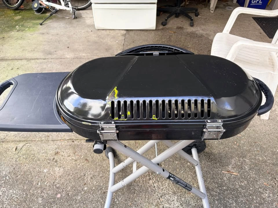 Coleman Portable BBQ Grill + Propane Tank (Half Full) & Hose - photo 2