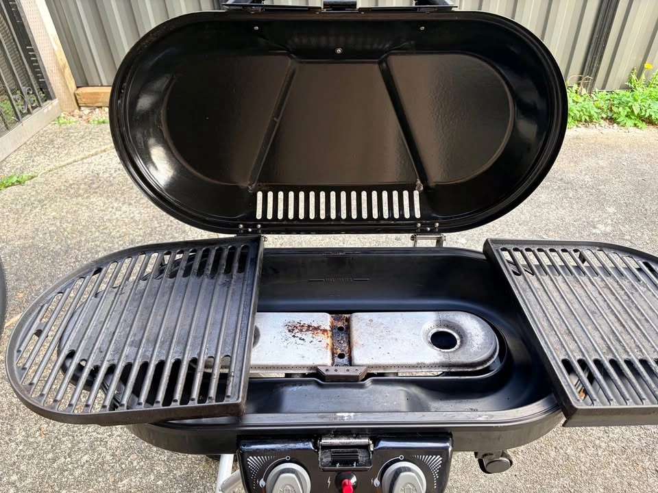 Coleman Portable BBQ Grill + Propane Tank (Half Full) & Hose - photo 4