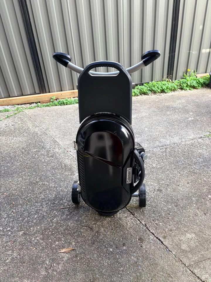 Coleman Portable BBQ Grill + Propane Tank (Half Full) & Hose - photo 5