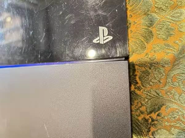 PlayStation 4 (PS4) Console CUH-1001A 500GB - Black - photo 4