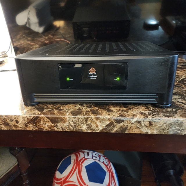 PHAST Landmark PLB-AMP8 8 Channel 800W Amplifier