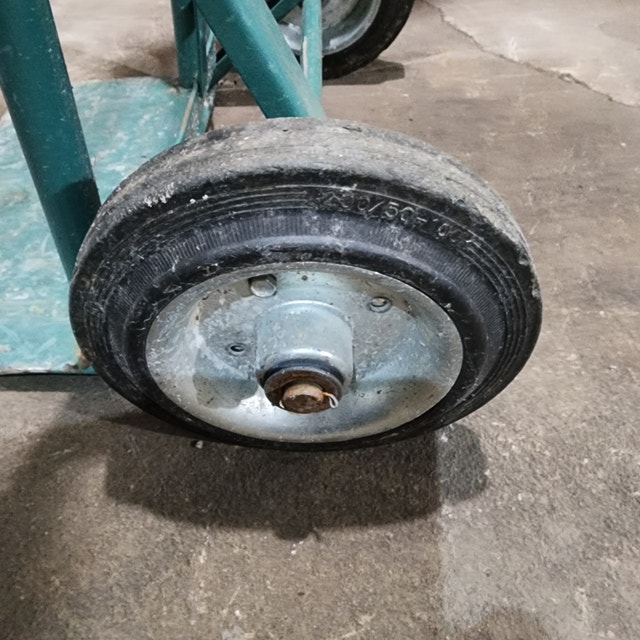 Small Green Dolly Lift Assist with Solid Rubber Wheels - photo 4