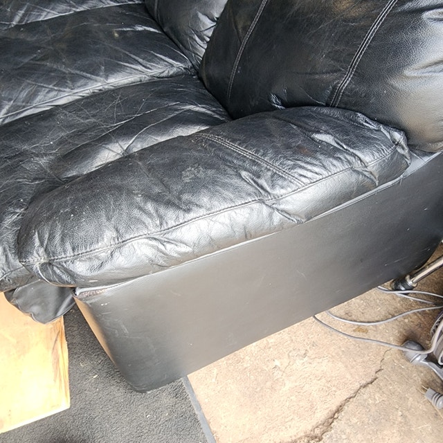 Black Leather 3-Seater Sofa - photo 4