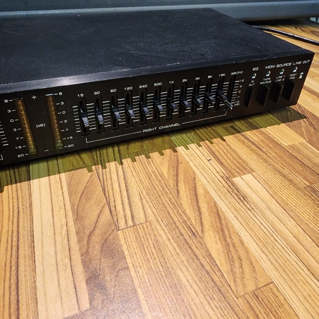 Pyramid Equalizer SEA-6600 RCA 12 Band EQ - photo 2
