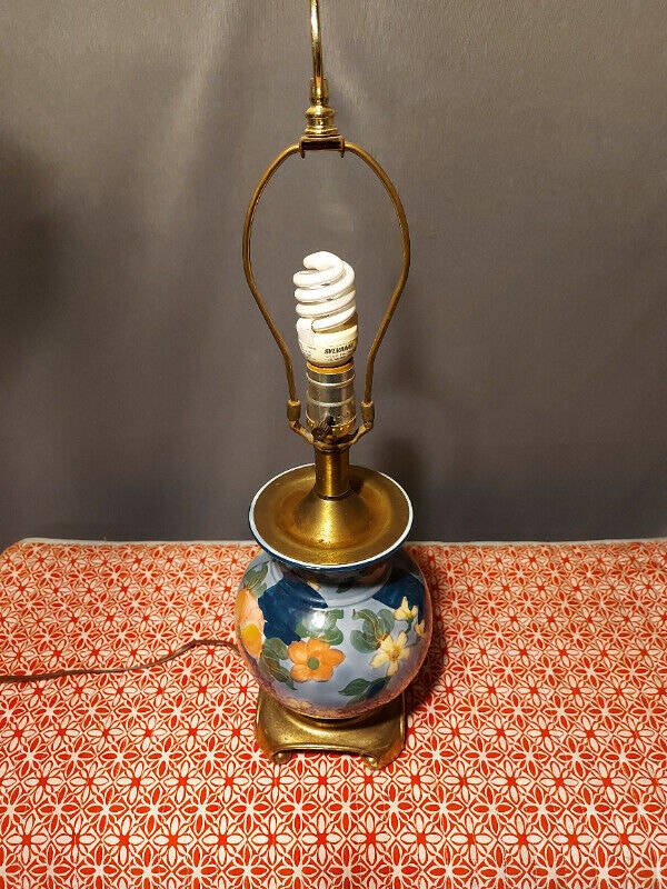 Brass Flower Lamp Tri Light 24inch Tall - photo 2