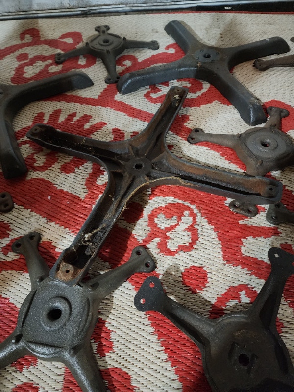 Cast Iron Table Base Mountable Feet - photo 5