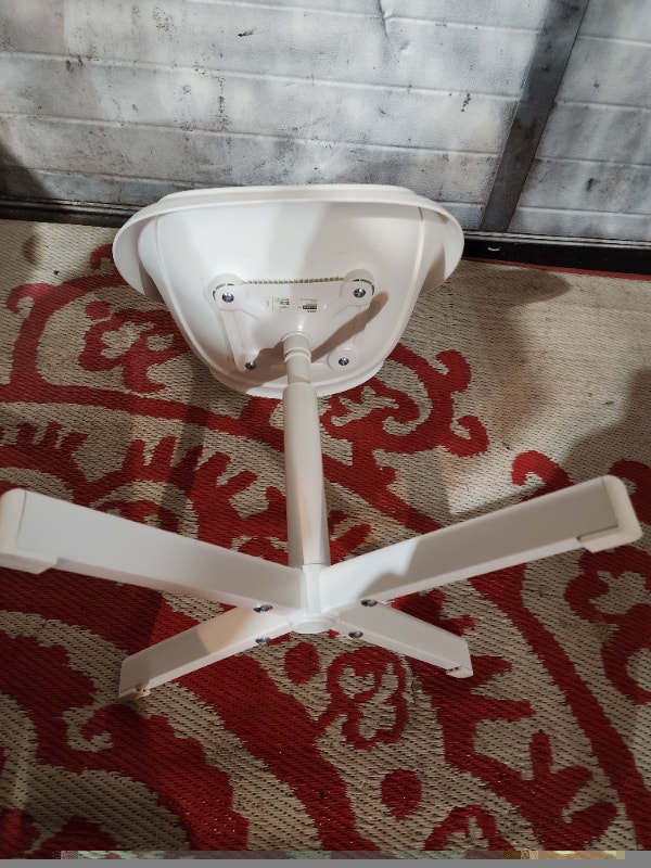 small White Chair swivel seat - photo 4