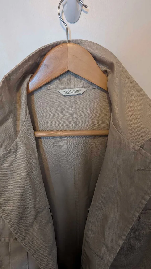 Tilley Men's Medium Beige Canada Made Jacket image indicator(5)