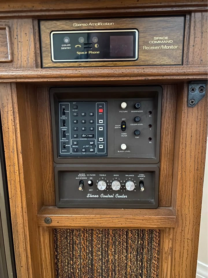 Zenith System 3 console TV - photo 2