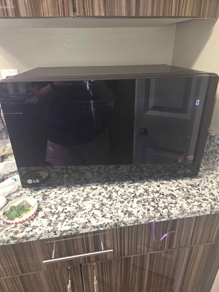 LG NeoChef Microwave (Smart Inverter) – Sleek & Powerful! - photo 2