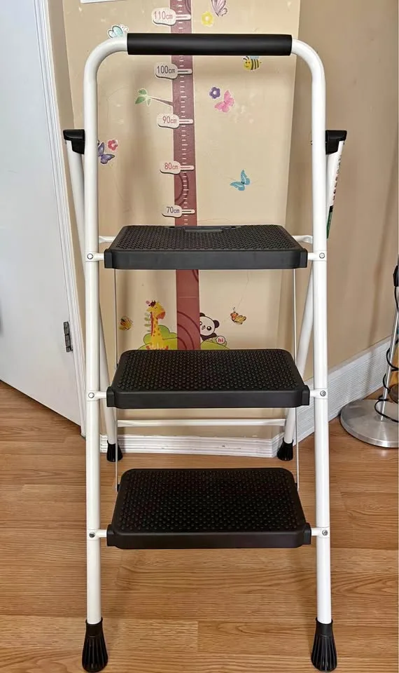 Brand New 3-step Foldable Ladder - Lightweight, Portable
