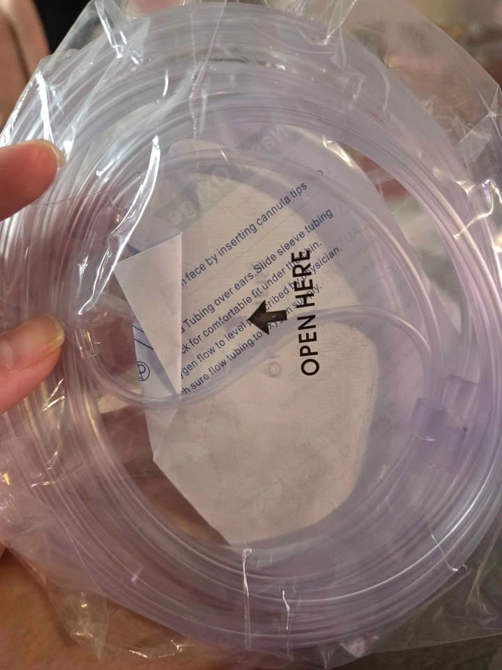 Set of 4 Nasal Oxygen Cannulas – Brand New - photo 2