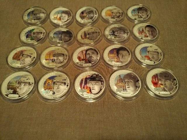 Lillihammer Olymp Framed Photos + Bobblehead image indicator(6)