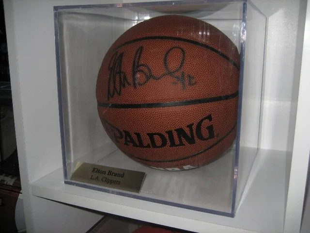 Raptors/Jays/Leafs Memorabilia - Signed Items & Bobbleheads image indicator(4)