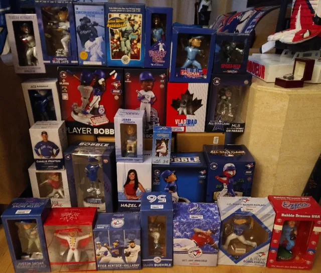 Raptors/Jays/Leafs Memorabilia - Signed Items & Bobbleheads image indicator(10)