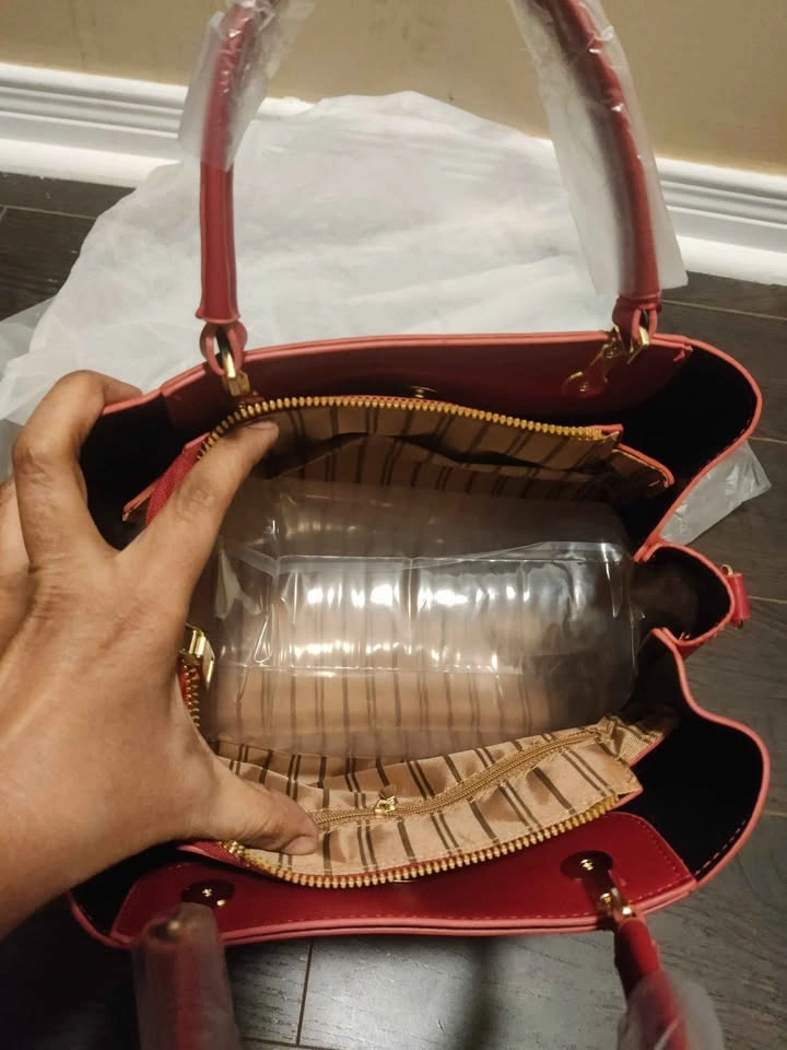 Brand new Large capacity red color beautiful hand bag for women - photo 5