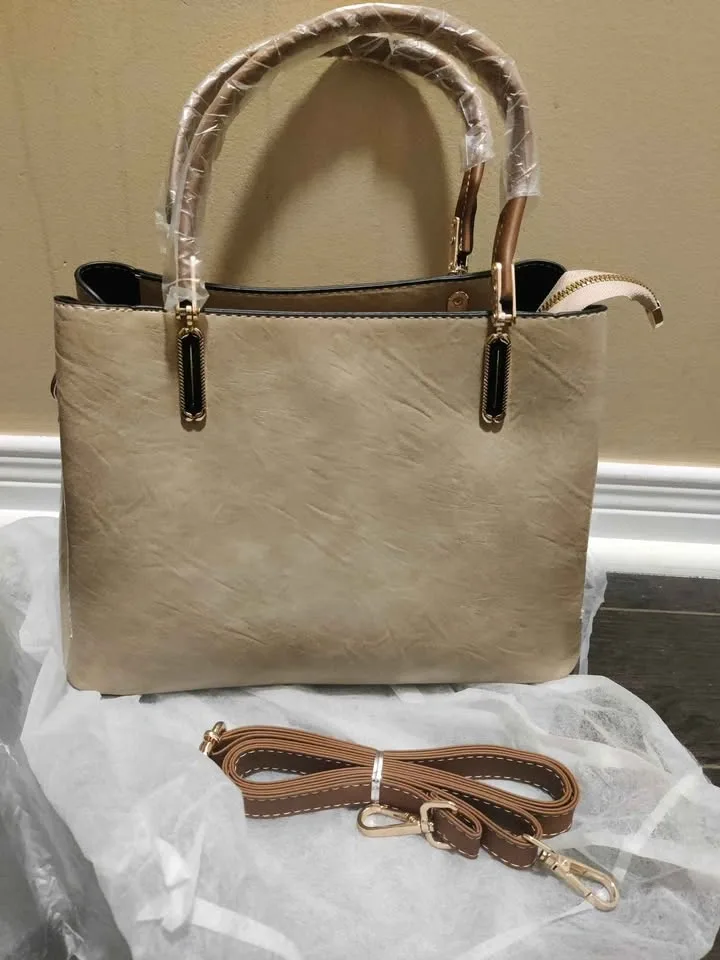 Brand new large capacity khaki color beautiful hand bag for wome - photo 4