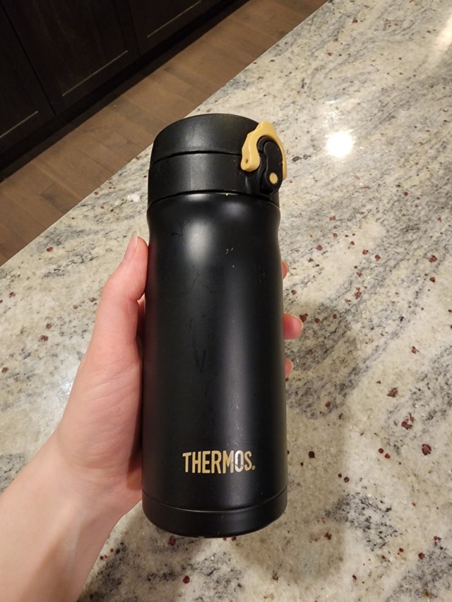 Kids mini thermos water bottle in excellent condition