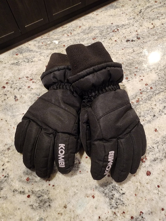 Excellent condition kids Junior small gloves