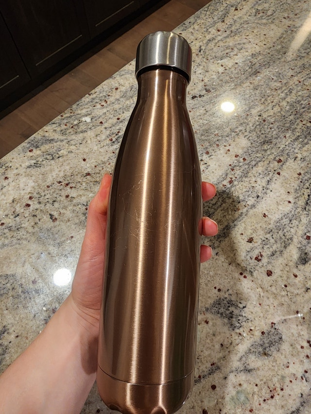Excellent condition water bottles 1 for 15$ or two for 20$ 17oz - photo 2