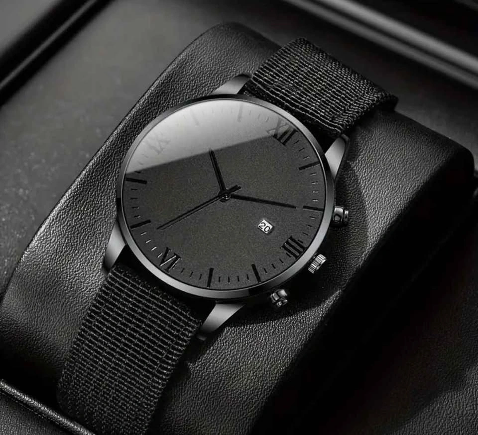 Beautiful watch set with necklace, bracelets and band. In black - photo 2