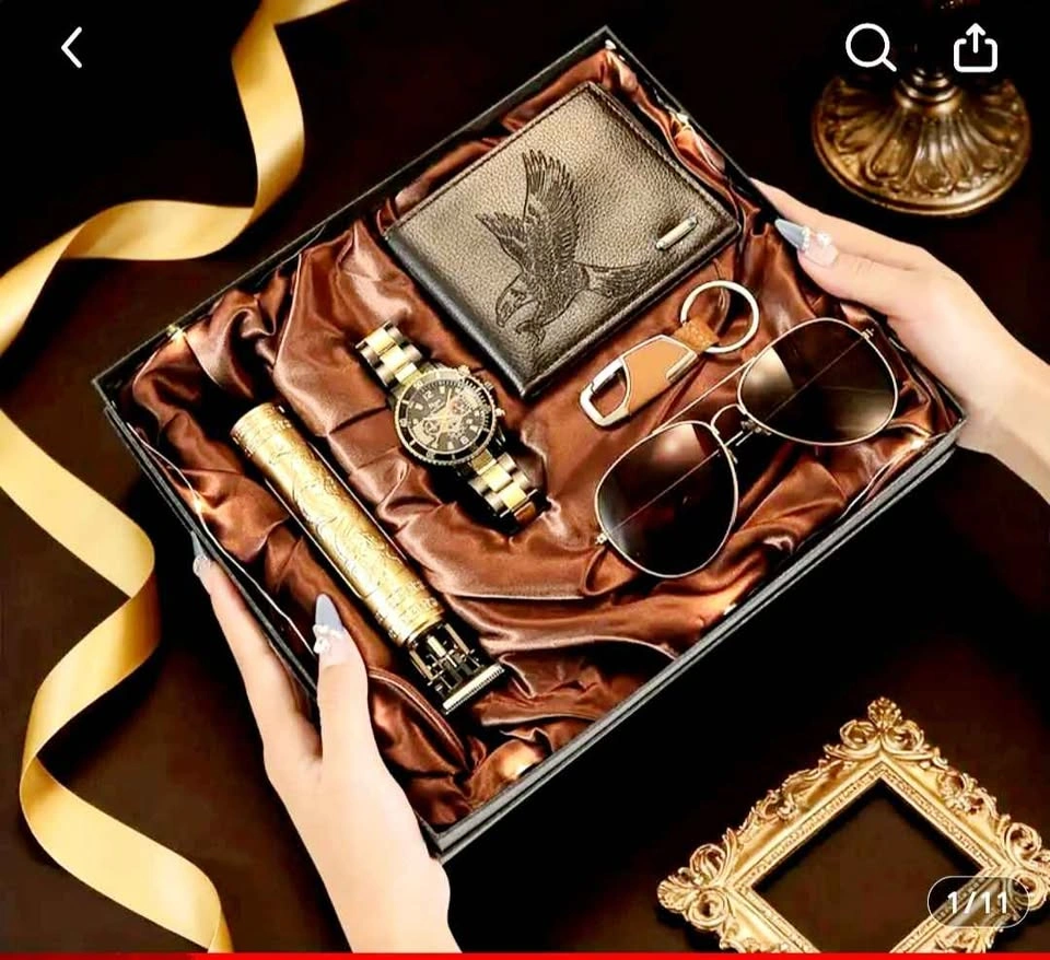 Luxurious Men's Set: Watch, Clipper, Wallet, Glasses, Keychain