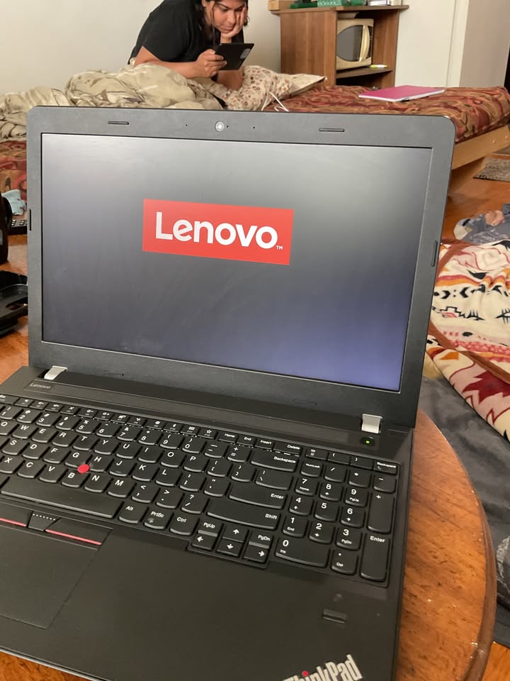 Lenovo ThinkPad E570 – Upgraded and Ready - photo 2
