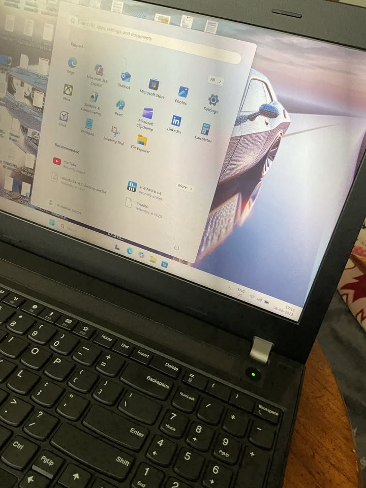 Lenovo ThinkPad E570 – Upgraded and Ready - photo 3