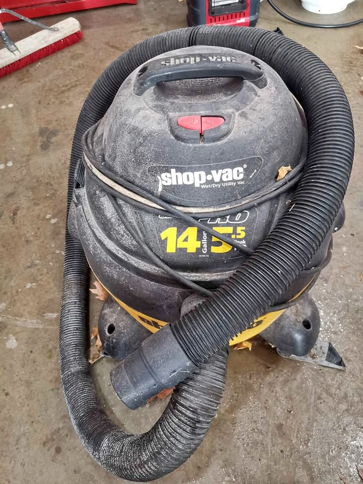 Ultrapro 14 Gal 5.5 HP Wet/Dry Vacuum
