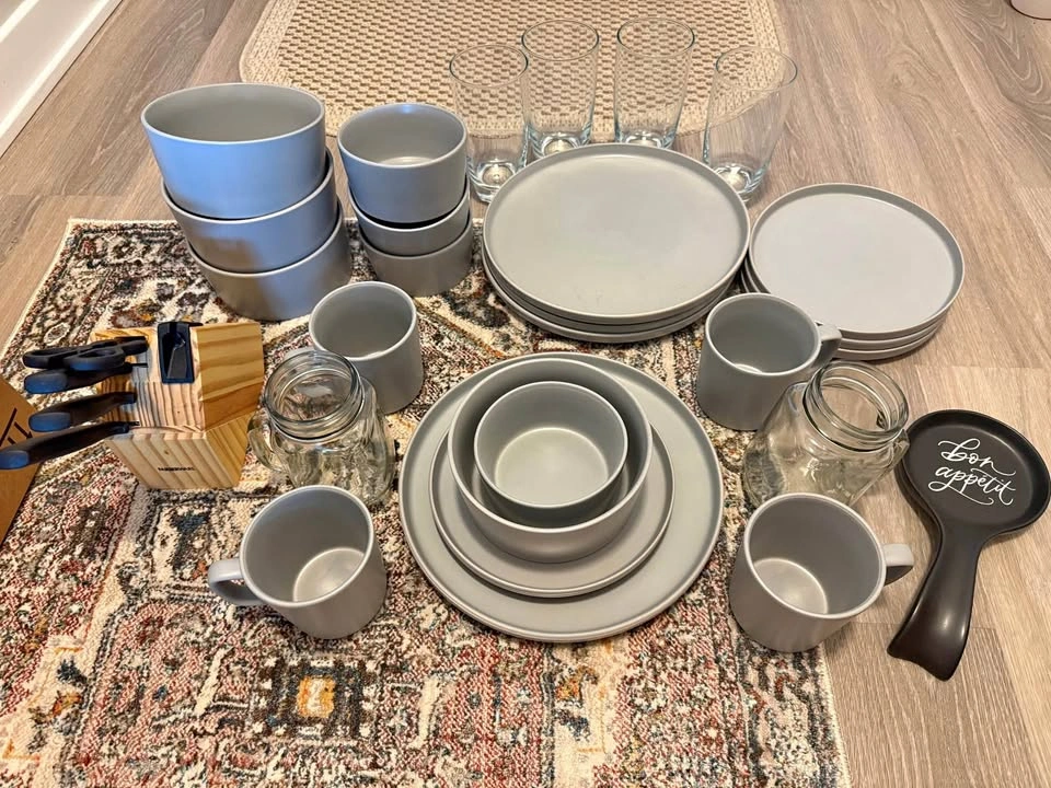 Kitchen Dishes, Cups, Knives, Spoon holder - NEED GONE ASAP