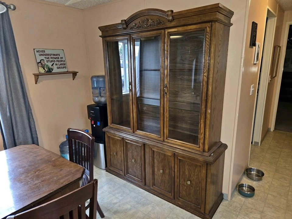 Wood China Cabinet Hutch