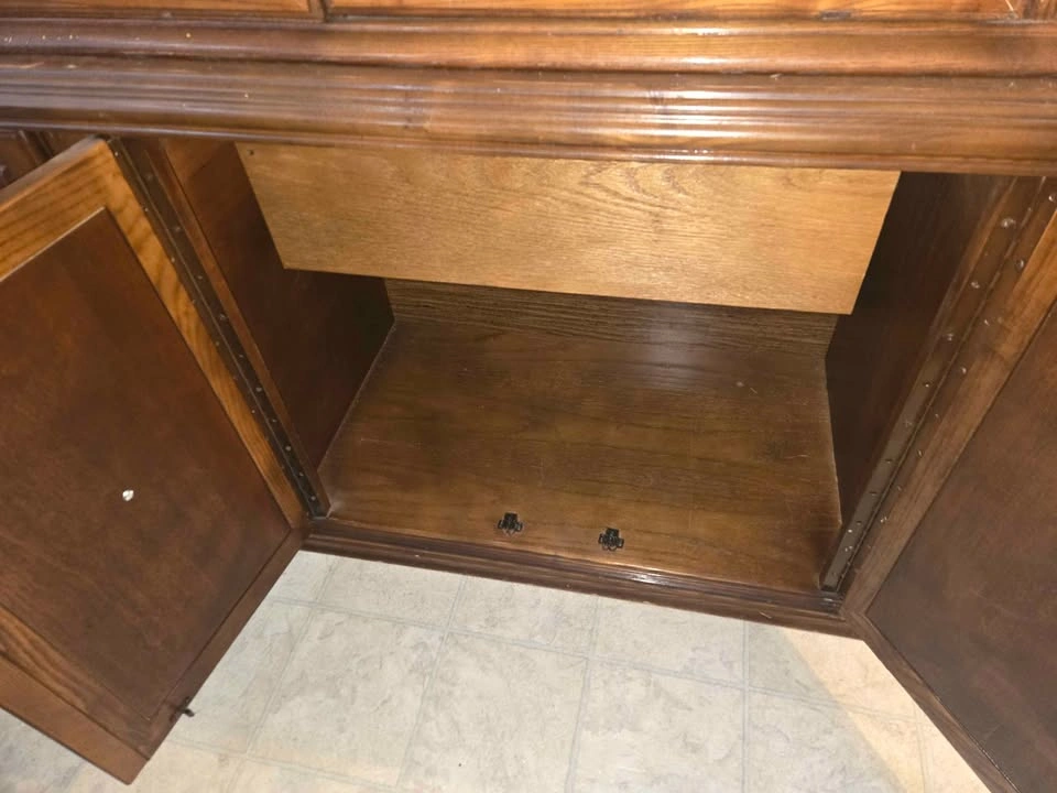 Wood China Cabinet Hutch - photo 3