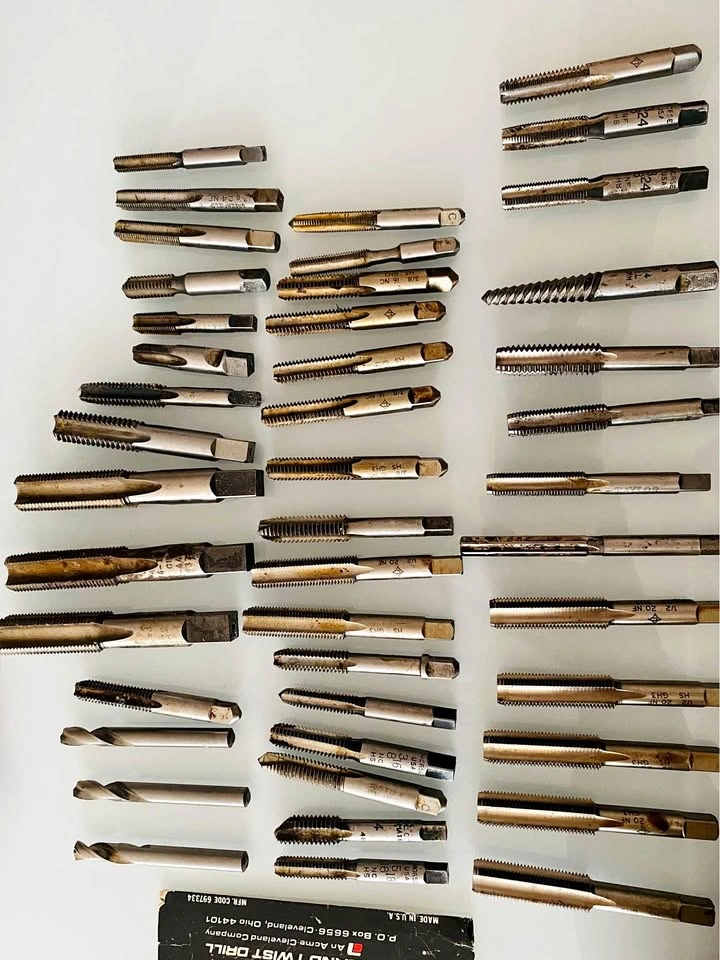 44 Pcs Taps, Milling Bits & Extractors Set