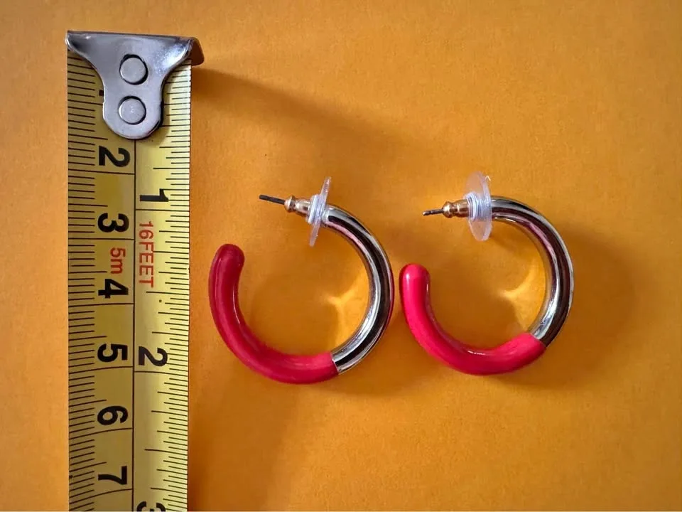 Red and gold hoops