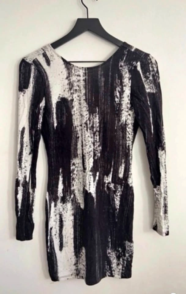 H&M Divided dress size S