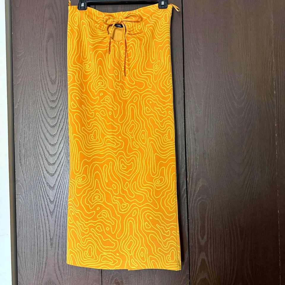 Zara printed midi skirt with ties and cutout size S