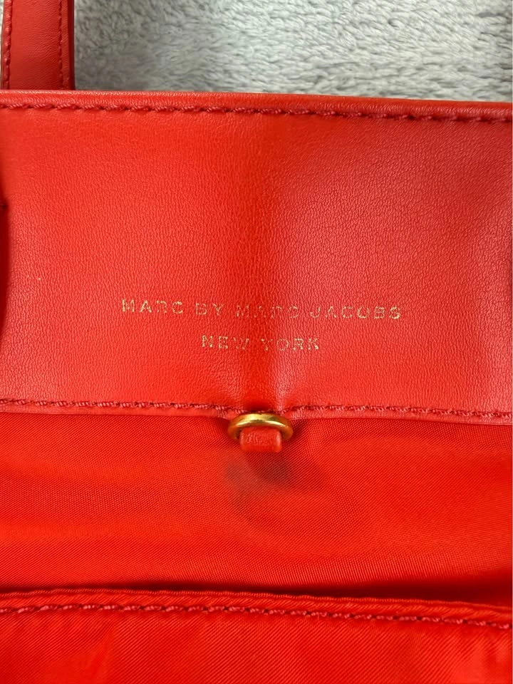 Marc By Marc Jacobs Red Nylon Tote Bag - photo 2