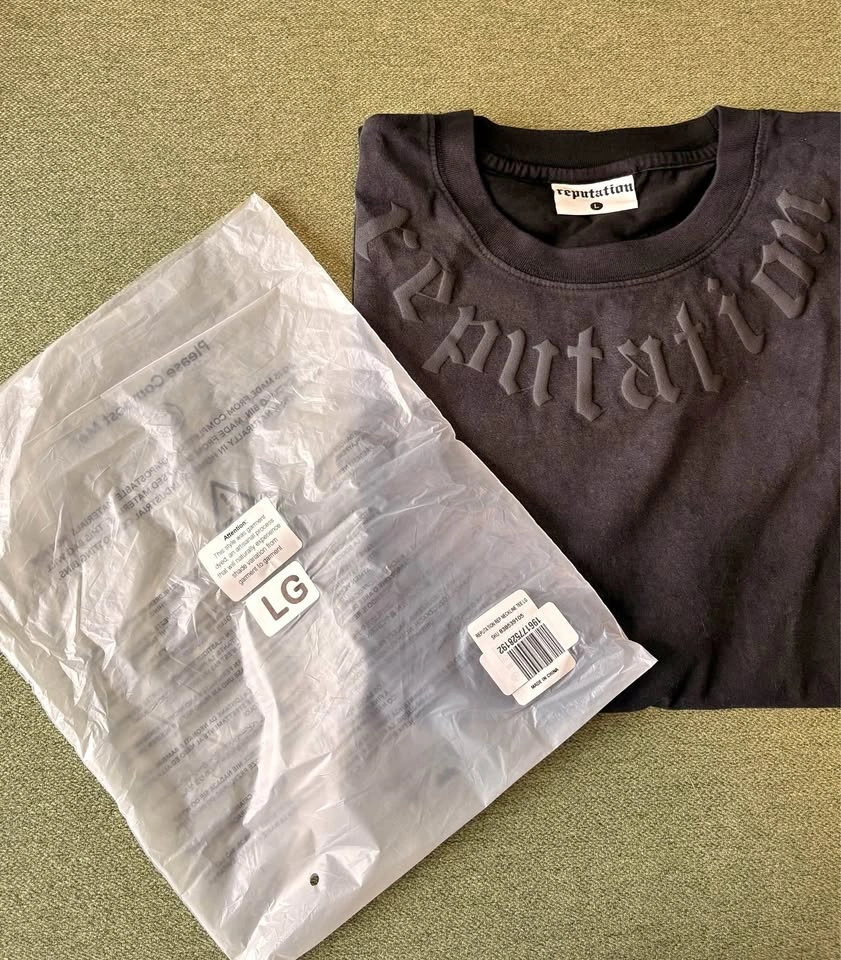 Taylor Swift Reputation Tee - Large