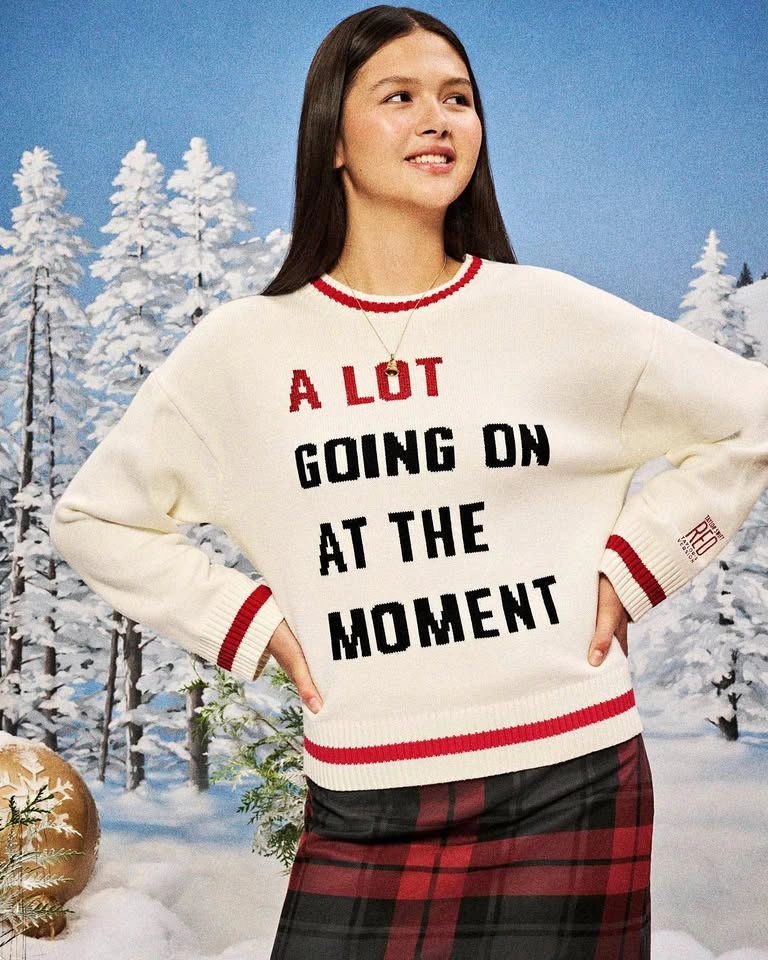 Taylor Swift "A lot going on.." Sweater - Large
