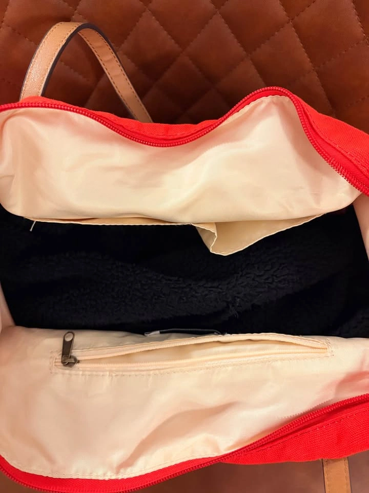 Like New ! Tote Bag with leather zip and straps - photo 4