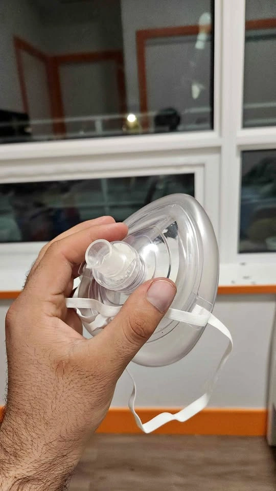 CPR Resuscitation Mask